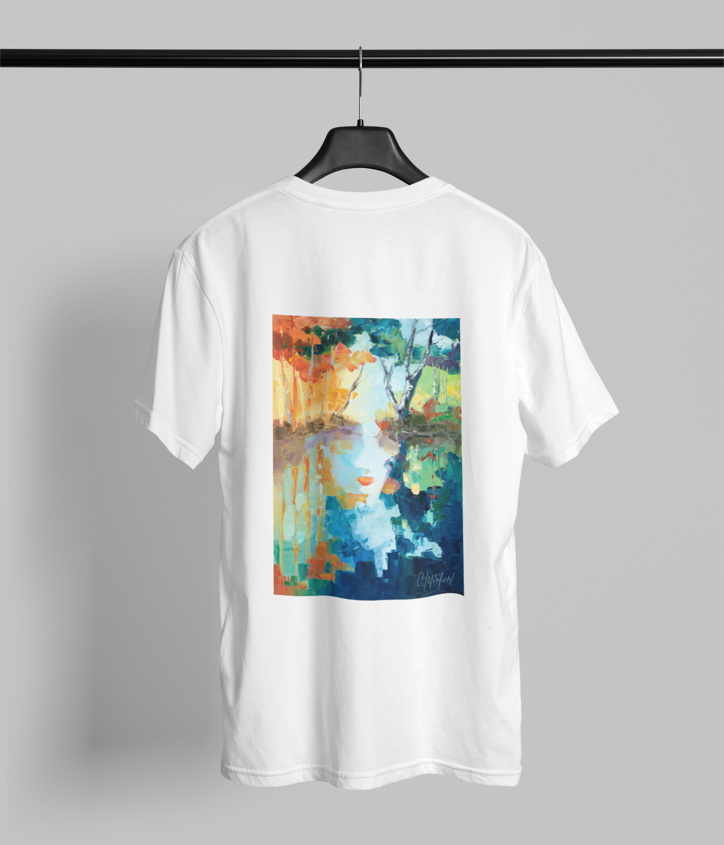 Descobre a obra-prima de Corine Thinon - onde a arte ganha alma na tua t-shirt!